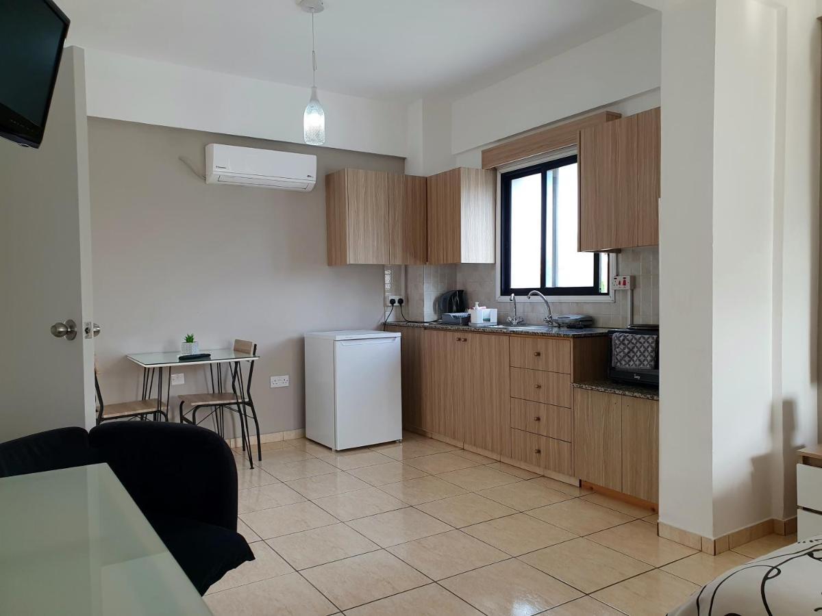 Valentina Apartments Paphos Luaran gambar