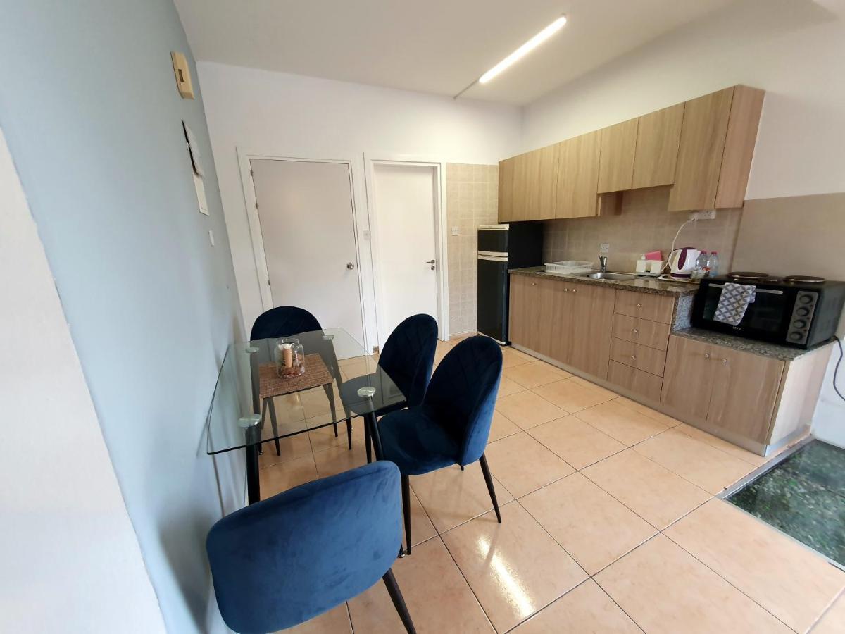 Valentina Apartments Paphos Luaran gambar