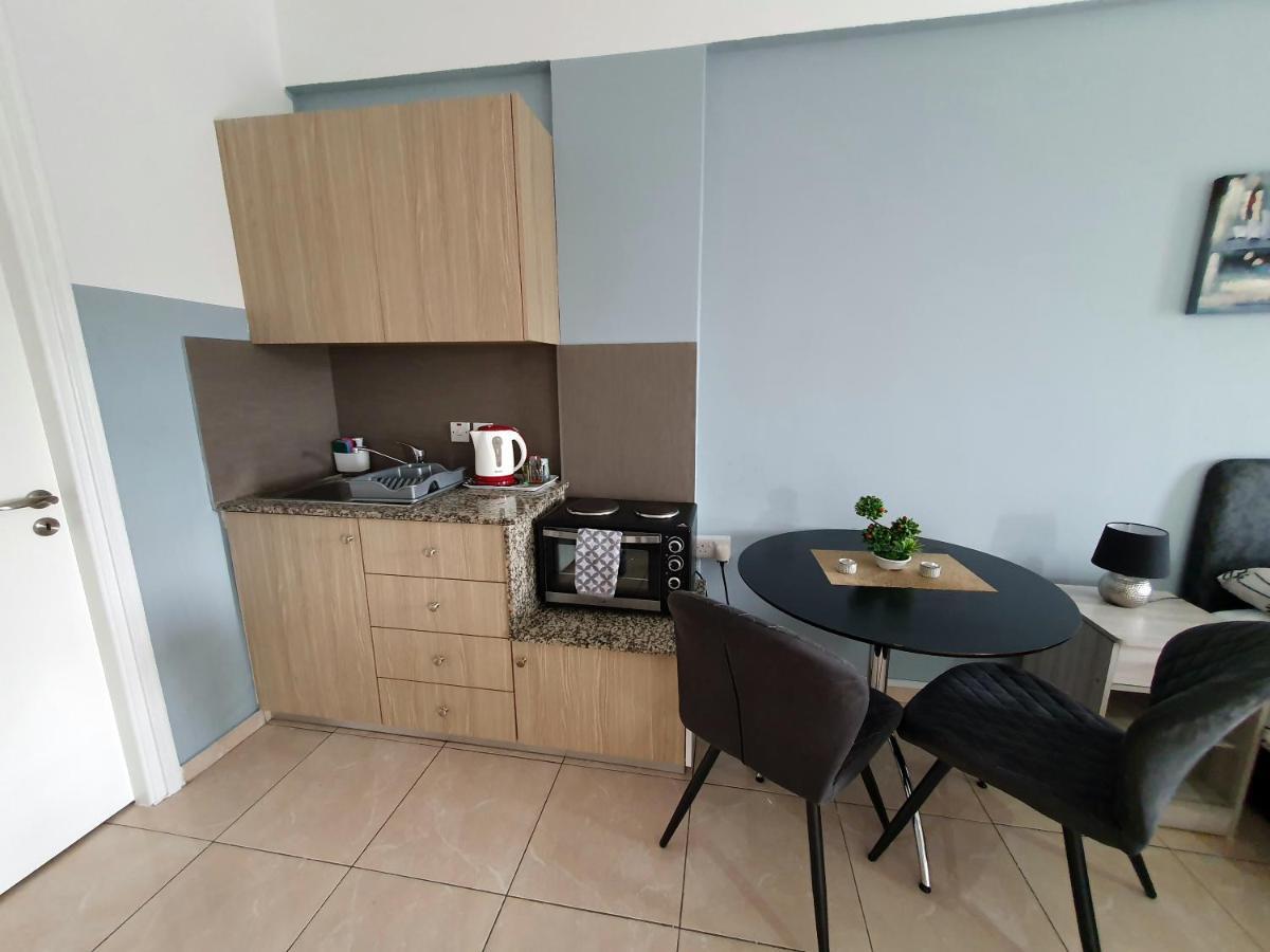 Valentina Apartments Paphos Luaran gambar
